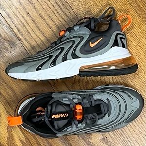 EUC Nike Air Max 270 React Runner